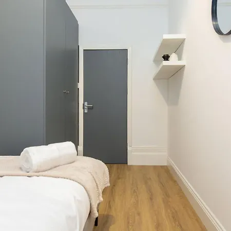 Free Parking | Free Wifi | Smart Tv Apartment Sketty Exterior photo