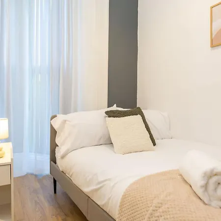 Free Parking | Free Wifi | Smart Tv Apartment Sketty Exterior photo