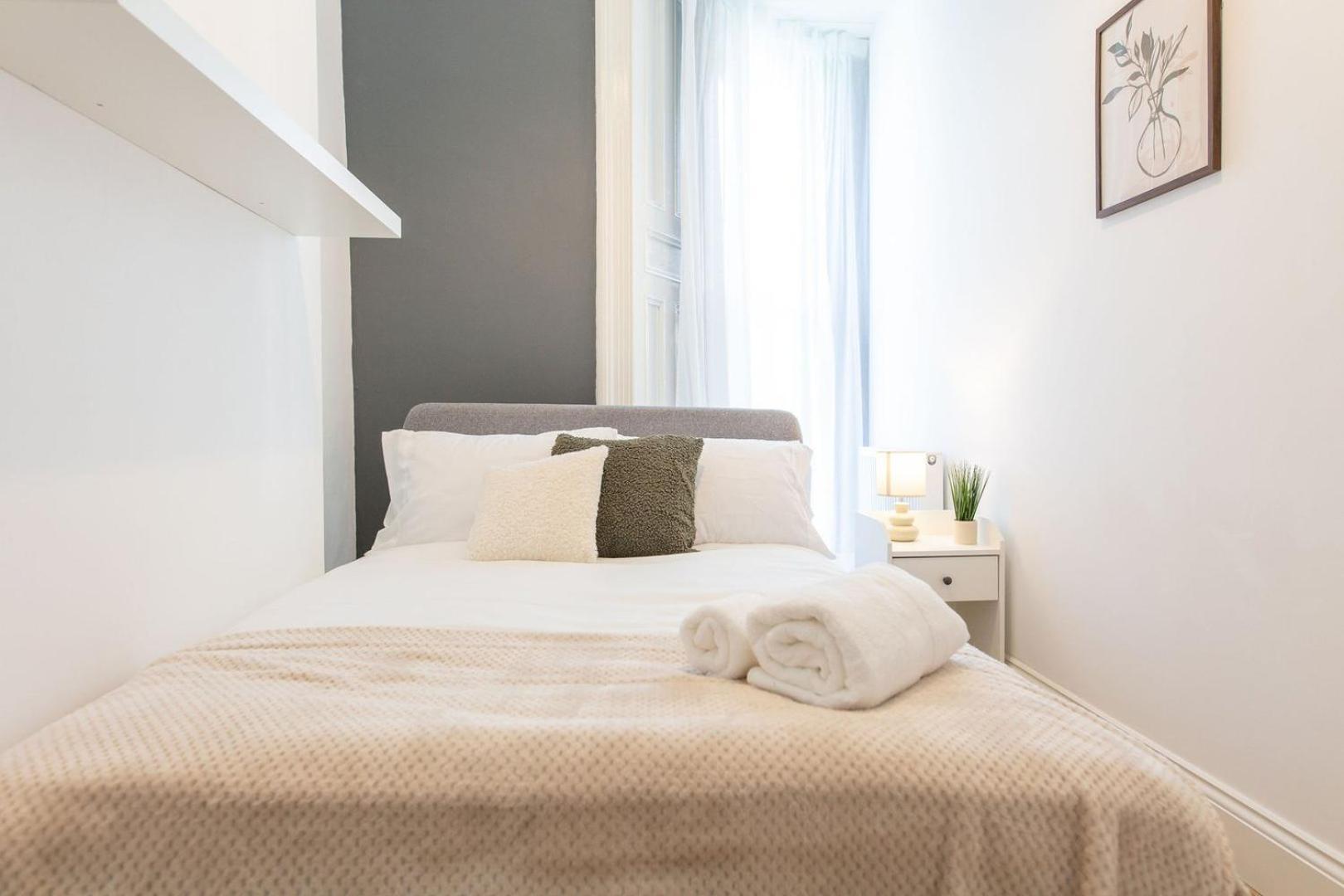 Free Parking | Free Wifi | Smart Tv Apartment