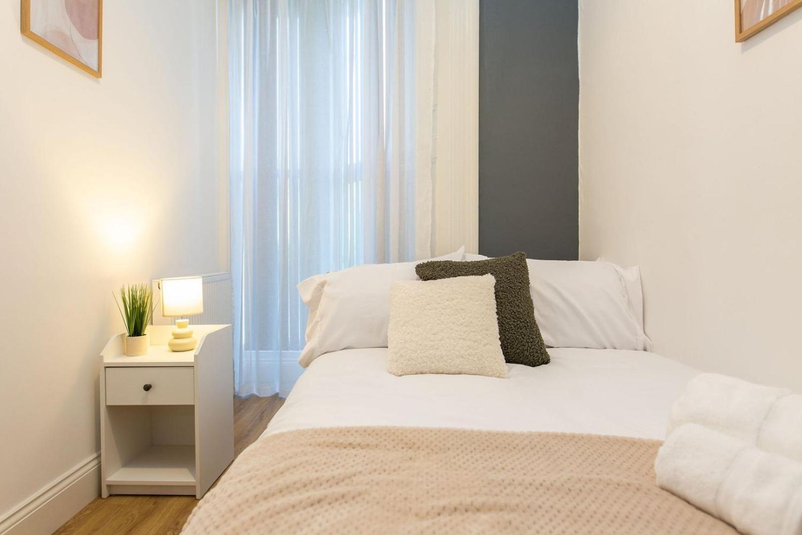 Free Parking | Free Wifi | Smart Tv Apartment Sketty