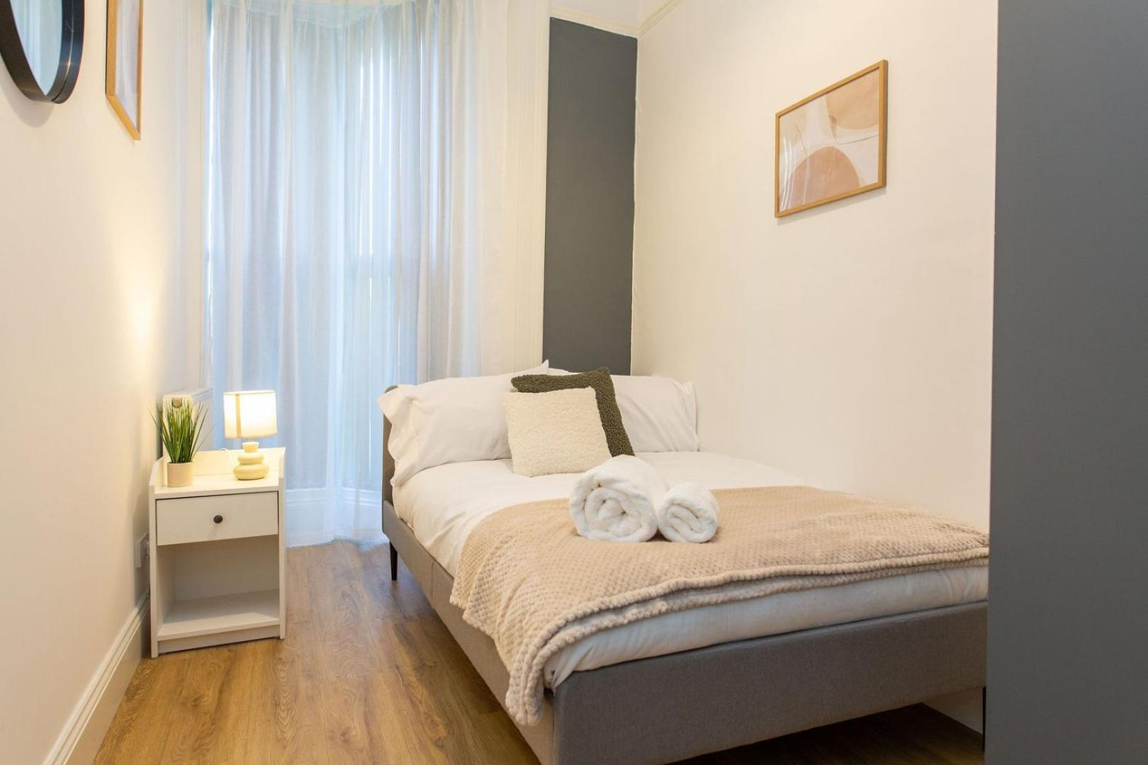 Free Parking | Free Wifi | Smart Tv Apartment *